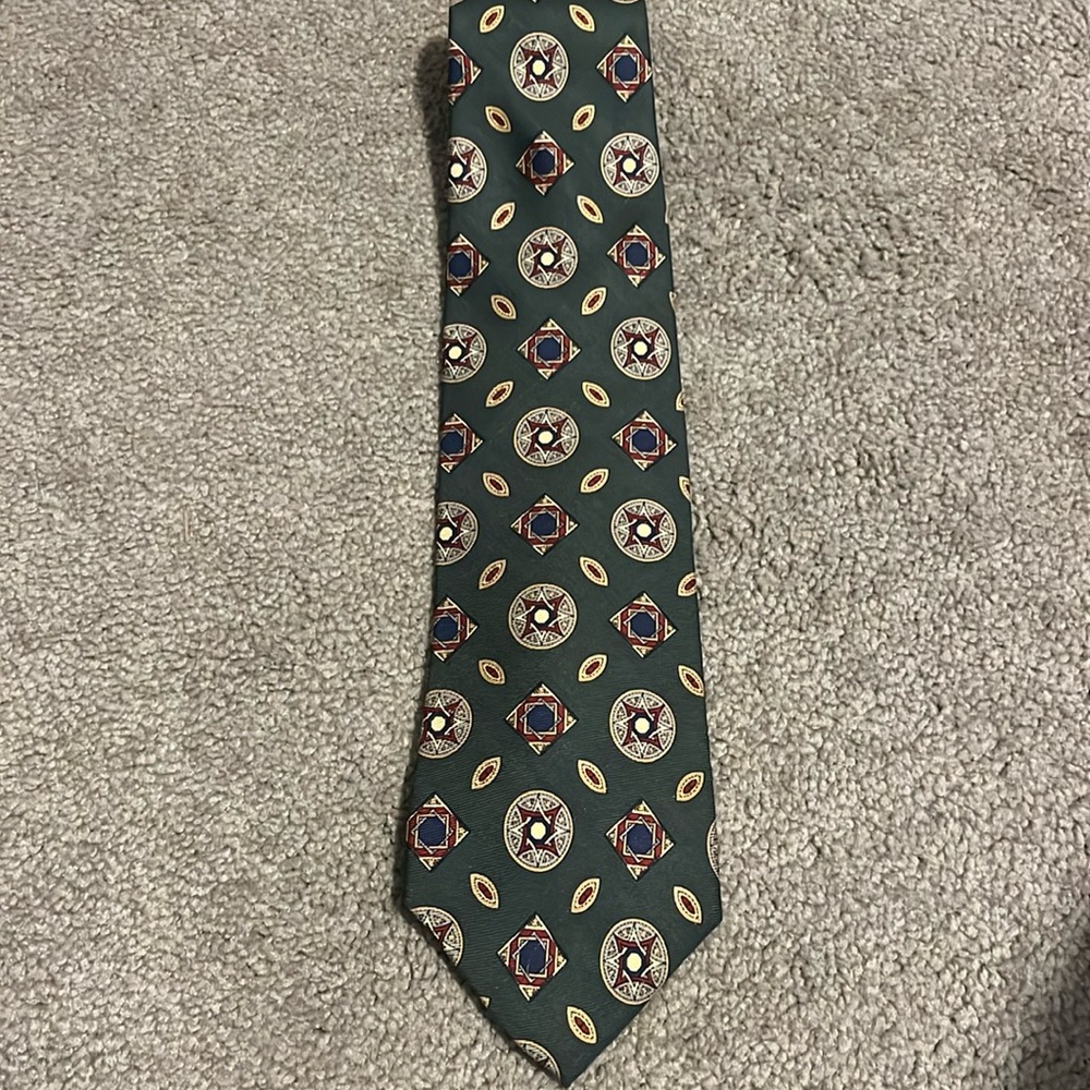 BURBERRY Dark Green geometric Circles Logo Pattern Mens Silk Tie VTG RARE